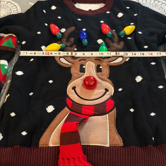 Light up Reindeer Sweater for Holiday, Christmas. Size Small - Picture 2 of 5